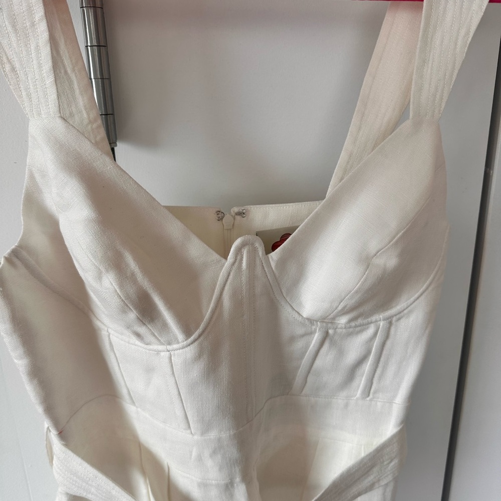 NWT Farm Rio Jumpsuit with Belt - Picture 8 of 8